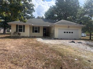 668 Lone Pine Rd, Houston, MO 65483