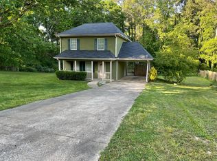 312 Meadow Ln, Auburn, GA 30011