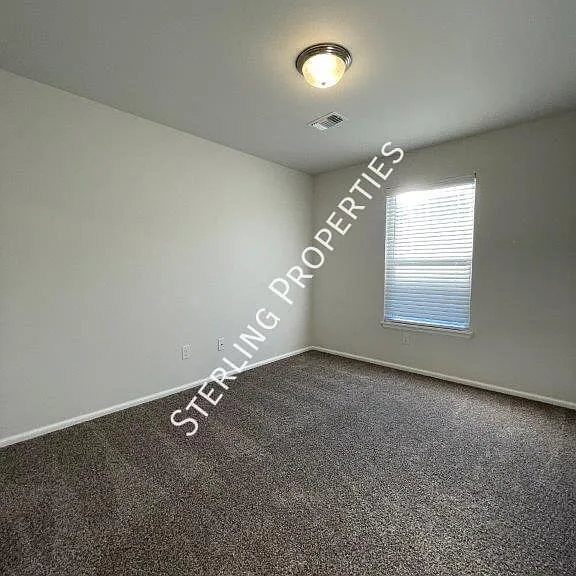 17617 Nantucket Ave — Photo 3