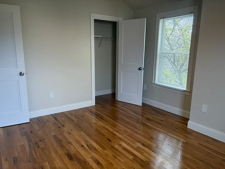 96 Willis Ave #1 — Photo 16