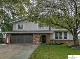 5717 S 153rd St, Omaha, NE 68137