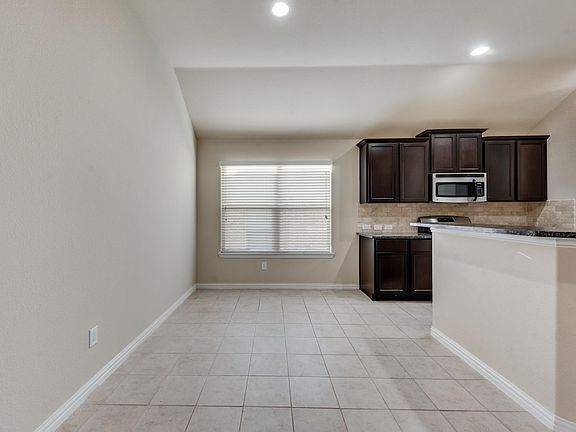 4th image of 3456 Twin Pines Dr