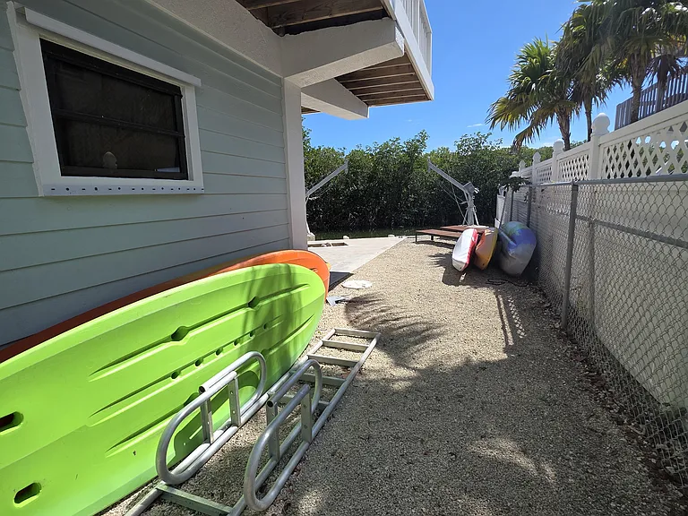 203 Aberdeen Ct — Photo 14
