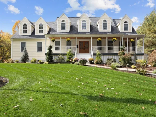 170 Old Farm Rd, Bridgewater, MA 02324
