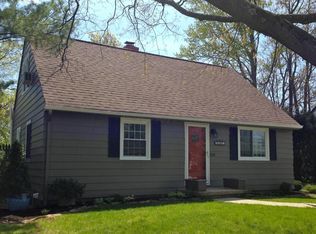 2187 Shrewsbury Rd, Columbus, OH 43221