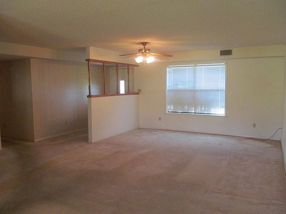 4th image of 122 County Road 4218