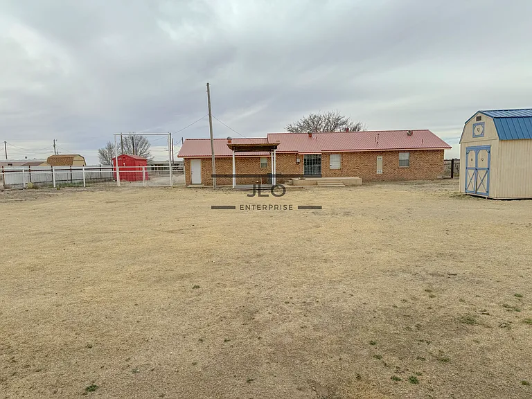 9806 N Plainfield Dr — Photo 8