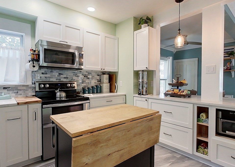 13 Pleasant St, Pepperell, MA 01463 Zillow