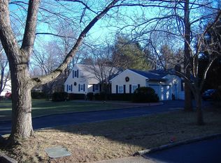 4 Vannina Pl, Huntington, NY 11743