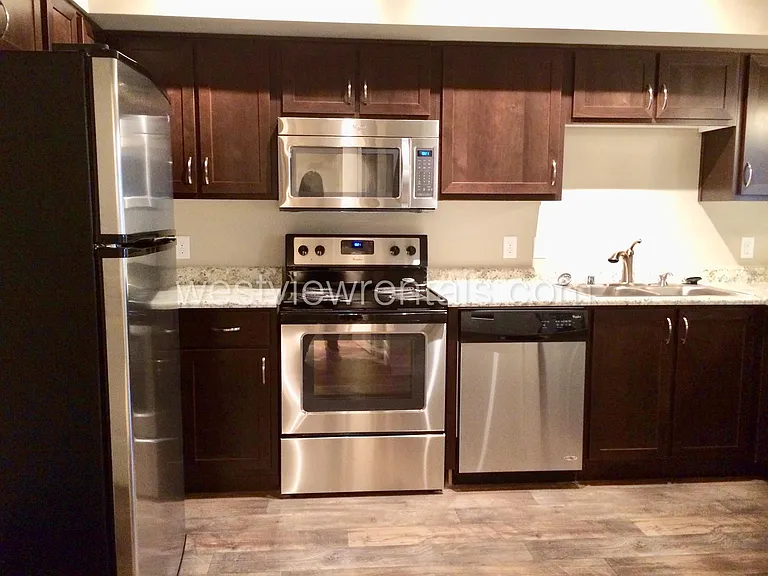 1010 Railroad Ave — Photo 393