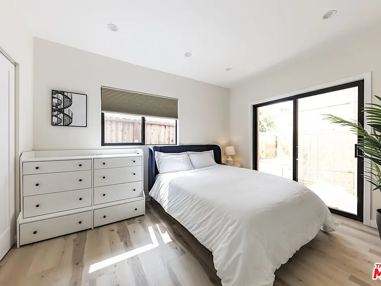 9024 Phyllis Ave #A — Photo 10