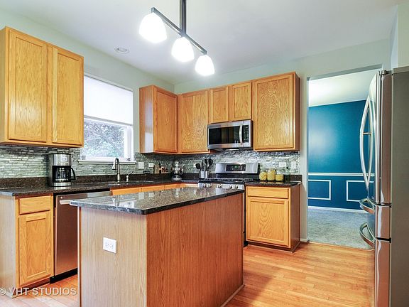 4th image of 2438 Prescott Dr
