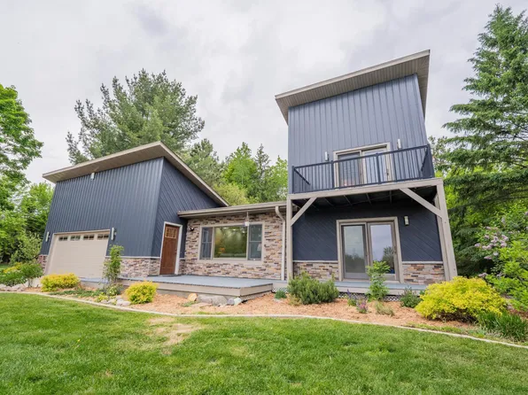 E13680 Stelter Rd, Fall Creek, WI 54742