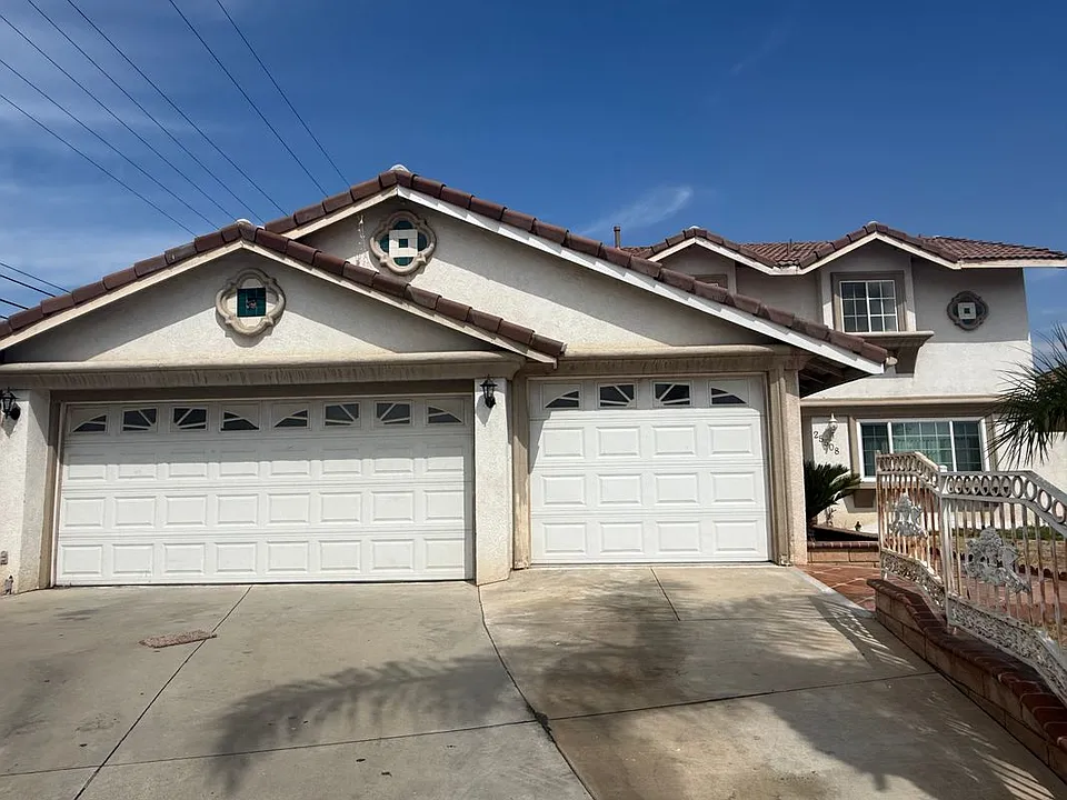 25508 Loren Way