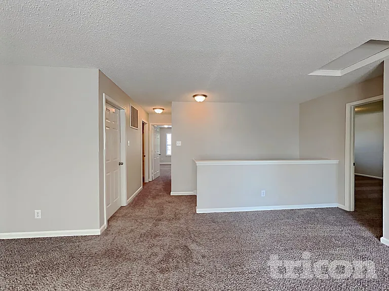 2117 Westmere Dr — Photo 16