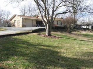 10410 Chester Dr, Carmel, IN 46032