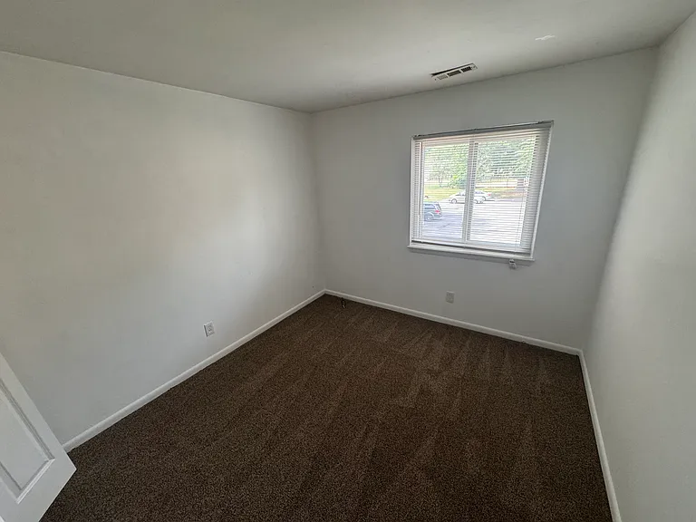 1485 Ventura Way — Photo 9