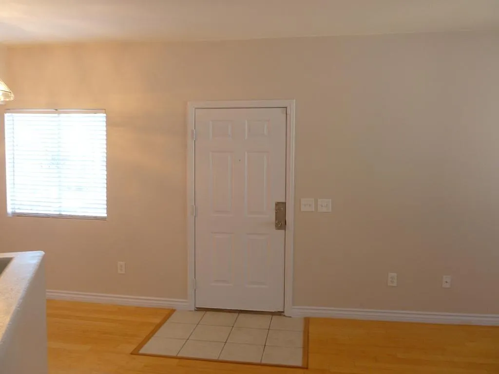3 bed, 1196 sqft, $1,475 — Photo 3