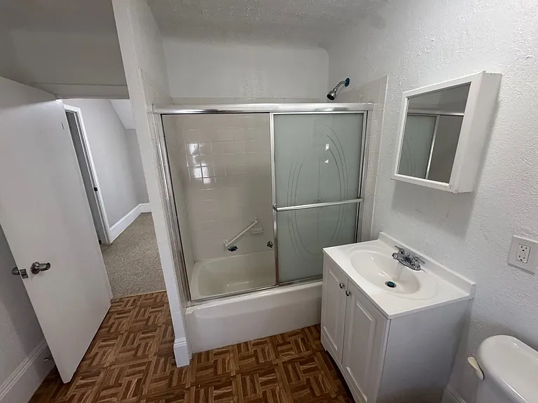 9611 Dunlap Ave — Photo 27