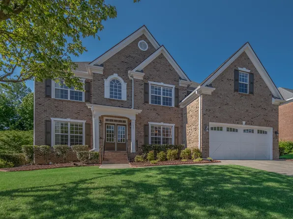 621 Halcyon Meadow Dr, Cary, NC 27519