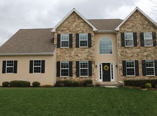 204 Eagle Glen Dr, Coatesville, PA 19320
