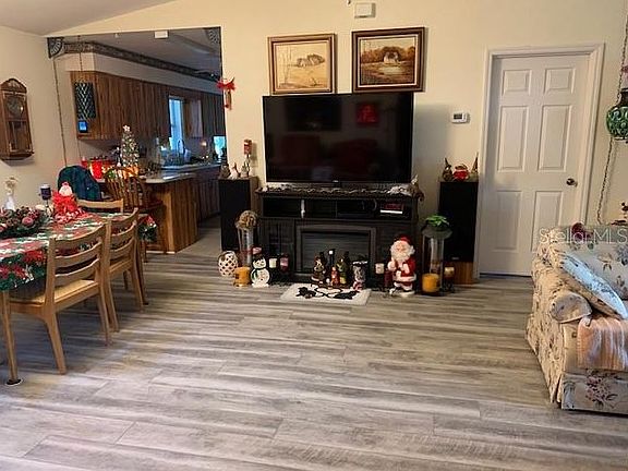 3rd image of 1366 County Road 441