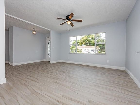 4th image of 4687 Martinez Dr #3