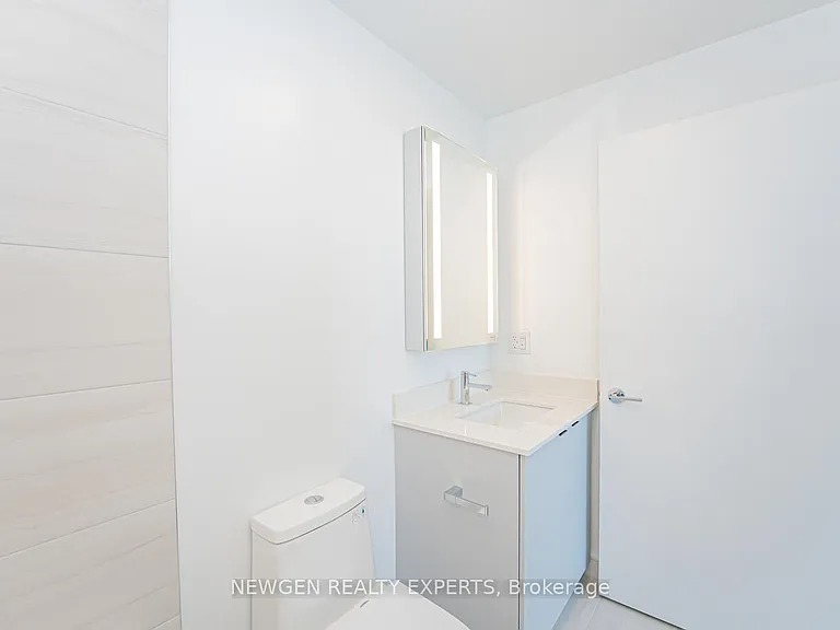285 Dufferin St #1203 — Photo 23