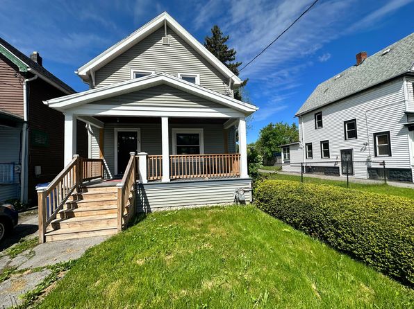 24 Manhattan Ave