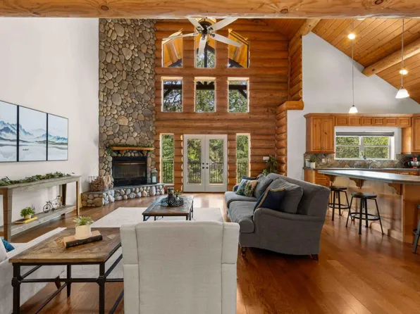 5711 Marigold Cir, Pollock Pines, CA 95726