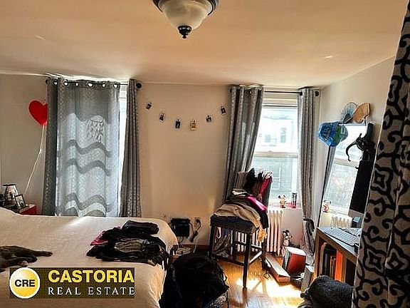 4th image of 858 Metropolitan Ave