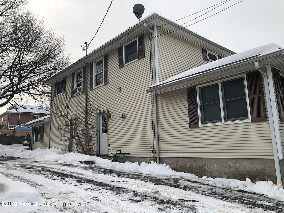 2nd image of 340 W 342 W Market St