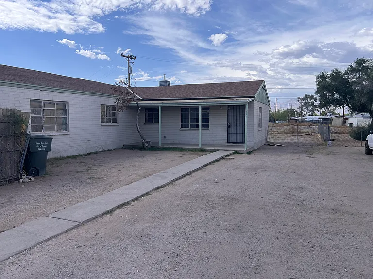 2743 S Norton Vis — Photo 11