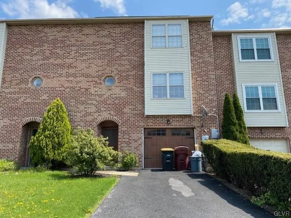 3445 Portland Dr, Whitehall, PA 18052