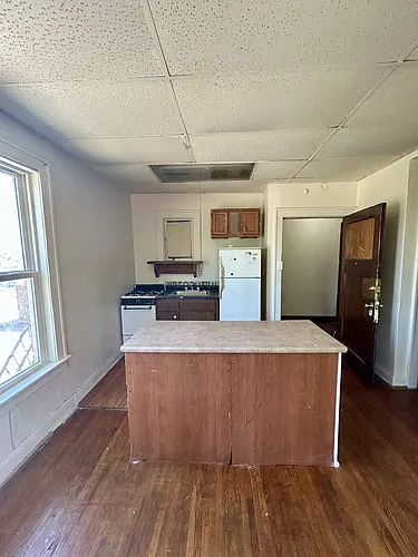 230 W Jackson Blvd Photo 1
