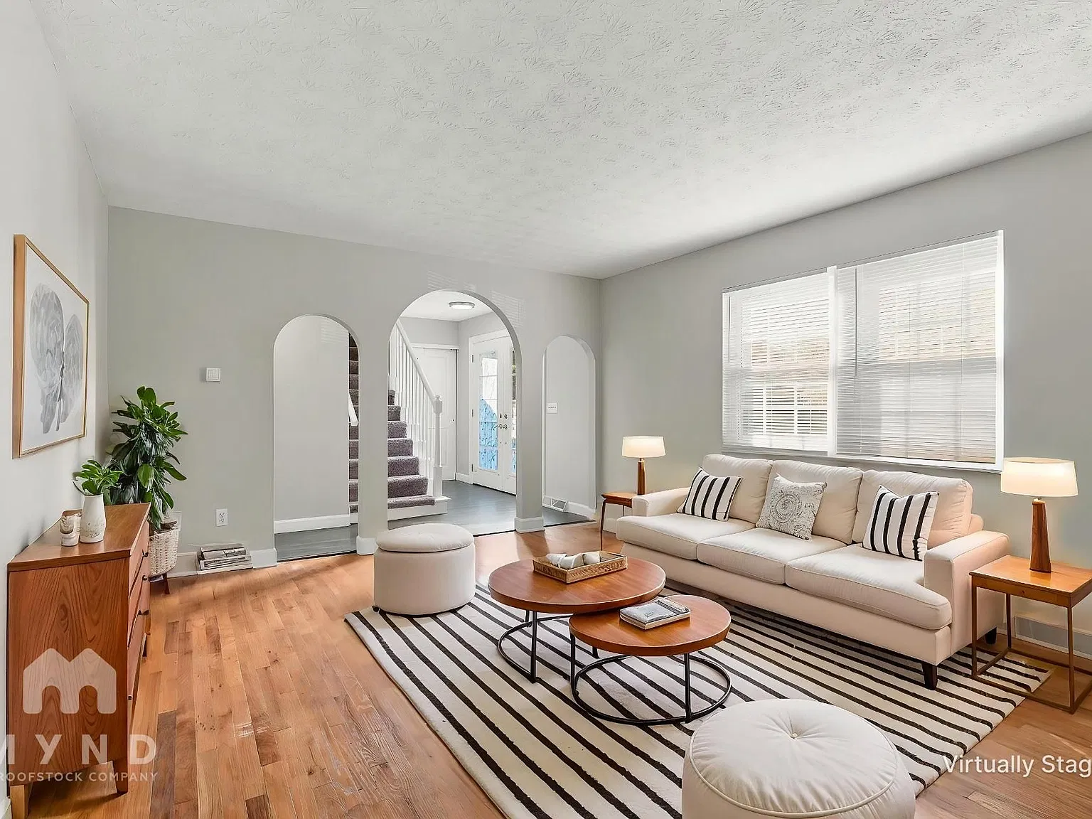 4 bed, 3.0 bath, 2418 sqft, $2,995 — Photo 3