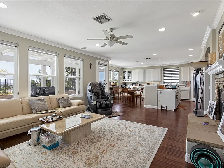 4459 Putting Green Dr — Photo 24