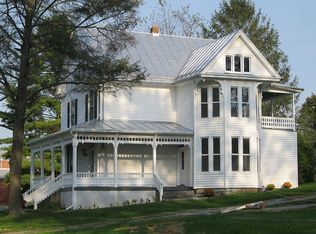 9744 Singers Glen Rd, Singers Glen, VA 22850