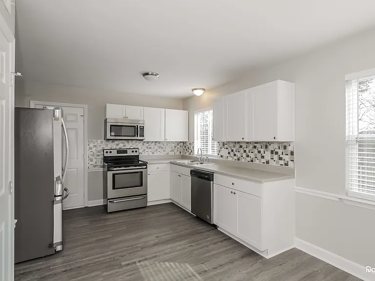 8930 Milton Morris Dr — Photo 4