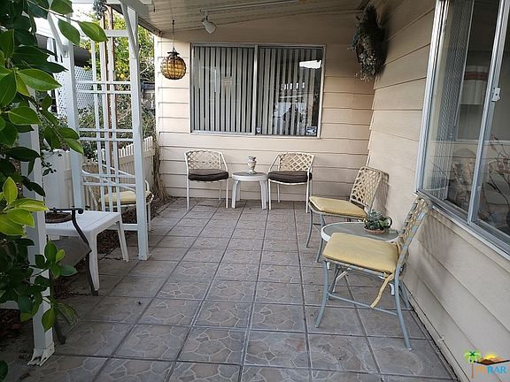 2nd image of 91 Desert Rose Dr