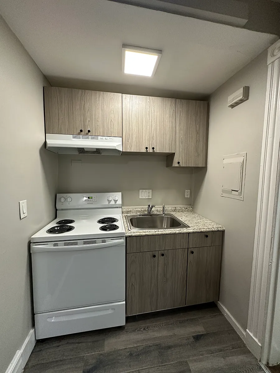 Building Photo - 172 Fountain St #11R