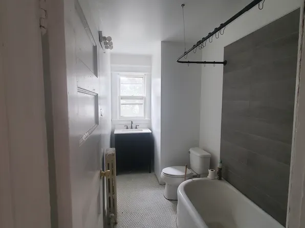 (undisclosed Address), Staten Island, NY 10302