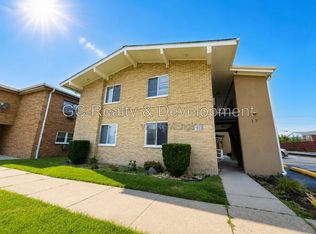 17 N Hillside Ave APT 6, Hillside, IL 60162