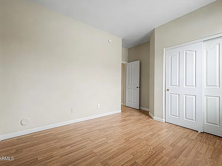 3060 E Ravenswood Dr — Photo 18