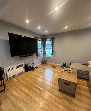 2nd image of 2262 99th St
