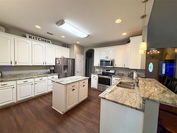 5th image of 20942 NW 200th Ave