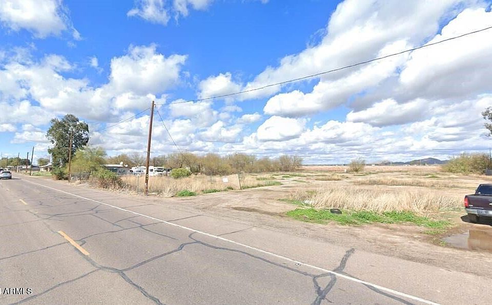 2nd image of 26530 W US HIGHWAY 85 -- #-
