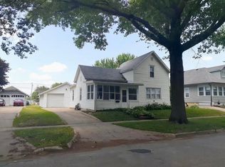 207 H Ave, Grundy Center, IA 50638