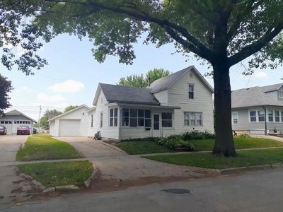 207 H Ave, Grundy Center, IA, 50638