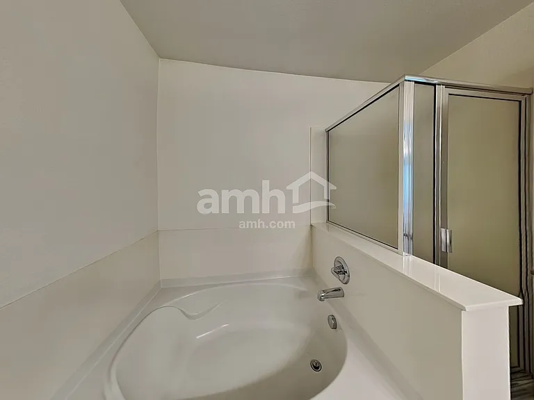 17182 N 184th Dr — Photo 14